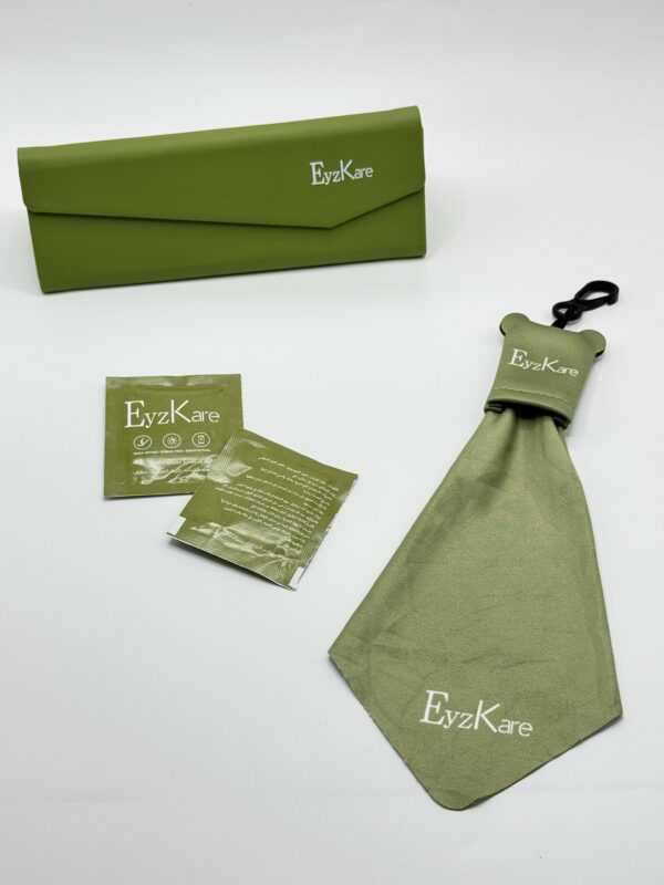 مناديل تنظيف العدسات مضادة للضباب والبكتيريا EyzKare