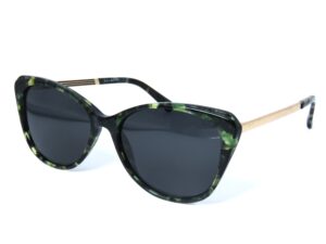 ما الفرق بين العدسات المستقطبة والعدسات العادية؟ نظارة شمس عين القطة للنساء إطار ملون | EyzKare رادينت فيمي - نظارة كات اي ملونة اخضر مع اسود ماركة ايزكير بالسعودية